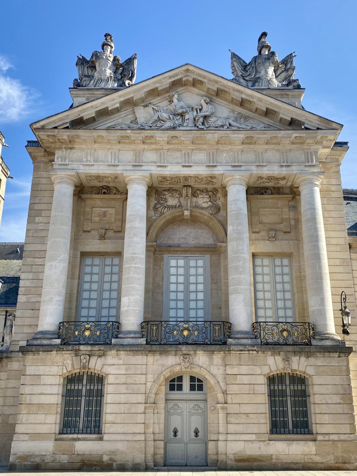 Le Rousseau - Appartement & Suite En Hypercentre 第戎 外观 照片