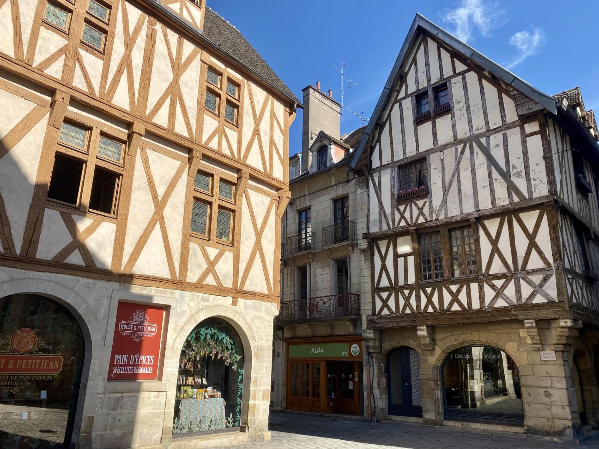 Le Rousseau - Appartement & Suite En Hypercentre 第戎 外观 照片