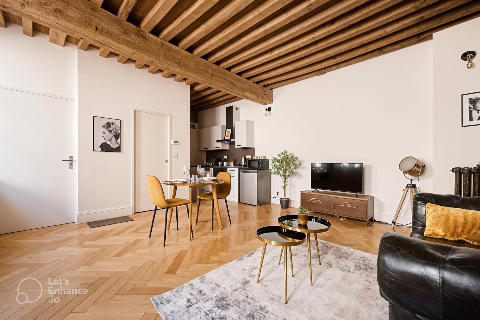 Le Rousseau - Appartement & Suite En Hypercentre 第戎 外观 照片